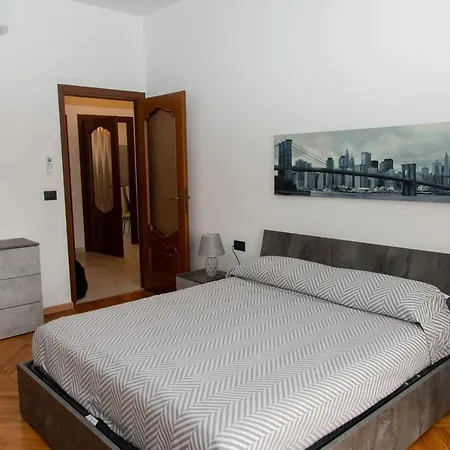 Apartamento A Casa Di Ivy E Baby Turín Exterior foto